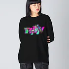 VRIGVTVSHI のアリガタシ™ NEON BLACK Big Long Sleeve T-Shirt
