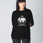 QUQU_WORKSのウィンタースカル ゴーグルドクロ ホワイト Big Long Sleeve T-Shirt