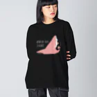 さかたようこ / サメ画家のほっとひと息サメ〈濃いめの地色向け〉 ビッグシルエットロングスリーブTシャツ