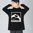 アージーのLOVE and PEACE Big Long Sleeve T-Shirt