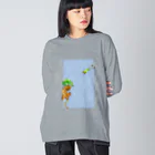 檸檬飴の雨の日のアカメアマガエルとクレステッドゲッコー(ピンストライプ) Big Long Sleeve T-Shirt