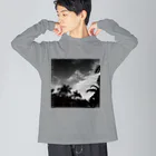 uche designのSUMMER VACATION Big Long Sleeve T-Shirt