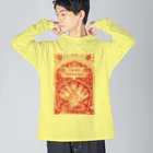 Nursery Rhymes  【アンティークデザインショップ】のインドのおとぎ話　赤 Big Long Sleeve T-Shirt