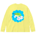 LalaHangeulの桜とメジロさん ビッグシルエットロングスリーブTシャツ