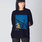 K.garouの喫煙ガール 高架 Big Long Sleeve T-Shirt