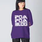 mf@PomPomBlogのPom City Four Logo（white） ビッグシルエットロングスリーブTシャツ