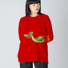 Drecome_Designのゆるいカマキリ ビッグシルエットロングスリーブTシャツ