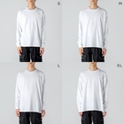 SAIWAI DESIGN STOREのSTAY HOME AND READ BOOKS（WHITE） Big Long Sleeve T-shirt: model wear (male)