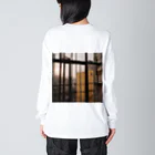 shell_hutの窓から覗く荒廃した建物が立ち並ぶ無人の通り Big Long Sleeve T-Shirt