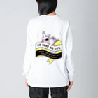 SANKAKU DESIGN STOREのNO SAKE NO LIFE。 レトロな赤×黄/背面 Big Long Sleeve T-Shirt