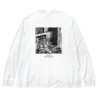 yuji shopの天に向かって胸を張り、大地にしっかり根を下ろすためのTシャツ Big Long Sleeve T-Shirt