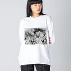 sisuのメンヘラお薬残骸写真 Big Long Sleeve T-Shirt