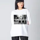 ubatamanoyumeのLaundry Big Long Sleeve T-Shirt