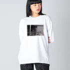 ぴょんすの隣猫みーちゃん Big Long Sleeve T-Shirt