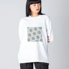 🍩tarojiro(たろじろ) shop🍩の双子を抱えるTシャツ by AI模様 Big Long Sleeve T-Shirt