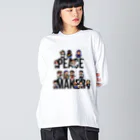 マニーズ エンターテイメントのピースメーカー　Tシャツ Big Long Sleeve T-Shirt