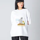 ねぐせSHOPの牛乳とコッペパンとヨウムさんとシロハラちゃん ビッグシルエットロングスリーブTシャツ