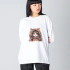 猫の憩い場の美人な猫 ビッグシルエットロングスリーブTシャツ