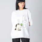 アナ５３ショップの【ソダシ風】体育座りするお馬パーカー、スウェット・アナ５３ Big Long Sleeve T-Shirt