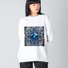 G-EICHISの宝石の様に輝くブルークリスタル Big Long Sleeve T-Shirt