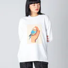 AQUAMETAVERSEの手のひらでおしゃべりセキセイインコの　BLUE PLUM  691 ビッグシルエットロングスリーブTシャツ