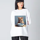 nekoと鉄の水を飲んでいる猫 Big Long Sleeve T-Shirt