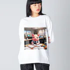 MTHの社内の文書を整理するミニブタ Big Long Sleeve T-Shirt