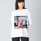 MTHの会社の財務状況を分析するミニブタ Big Long Sleeve T-Shirt