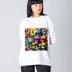 LEAD !のモンスターの親子が笑顔で楽しそうに遊んでいる風景 Big Long Sleeve T-Shirt