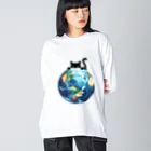 amecatsの地球と黒猫 ビッグシルエットロングスリーブTシャツ