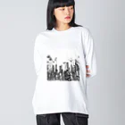 NT57(no title 57)のコンクリートジャングル Big Long Sleeve T-Shirt