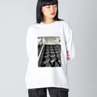 俺、本田の階段のかげ Big Long Sleeve T-Shirt