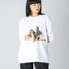 SANKAKU DESIGN STOREのちょっぴり強面の大きい犬たち。 ビッグシルエットロングスリーブTシャツ