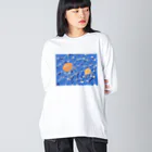 コナテオニのオレンジのクラゲ Big Long Sleeve T-Shirt