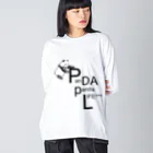 PANDA panda LIFE***の文字を運ぶパンダ ビッグシルエットロングスリーブTシャツ