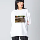 hideaki_machiburaの丸の内ベンチTシャツ Big Long Sleeve T-Shirt