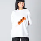 いくら丼のみたらし団子 ビッグシルエットロングスリーブTシャツ