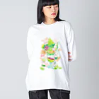 Yukie Shiratori (しらとり ゆきえ)の抹茶パフェ ビッグシルエットロングスリーブTシャツ