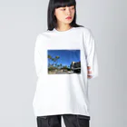 kazuminのBlue sky Big Long Sleeve T-Shirt