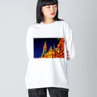 GALLERY misutawoのハンガリー 夜のマーチャーシュ聖堂 Big Long Sleeve T-Shirt