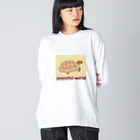 ホームタウンスター　Hometown Star のカメの赤ちゃん（ベージュ）　Baby Tortoise (beige) ビッグシルエットロングスリーブTシャツ