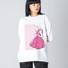 Jojo Yan | A Fashion Illustratorのピンクスカート Big Long Sleeve T-Shirt