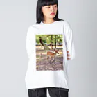 SHOP TEKASA official（SALE期間中）の鹿の親子🦌 ビッグシルエットロングスリーブTシャツ