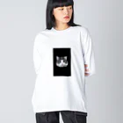 Timmy chan の猫の鳩胸 ビッグシルエットロングスリーブTシャツ