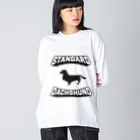 AVOCADOGのスタンダードダックスフンド Big Long Sleeve T-Shirt