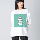 WORDMAN　SHOPのたまごドットからうさぎ誕生？うさぎビッグ青！！！ ビッグシルエットロングスリーブTシャツ