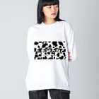 GyuUGyuUのギュウポケロゴ牛柄 Big Long Sleeve T-Shirt