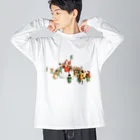 museumのSanta Big Long Sleeve T-Shirt