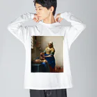 世界美術商店の牛乳を注ぐ女 / The Milkmaid Big Long Sleeve T-Shirt