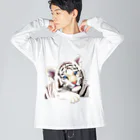 ちゅんきちショップのホワイトタイガーの赤ちゃん Big Long Sleeve T-Shirt